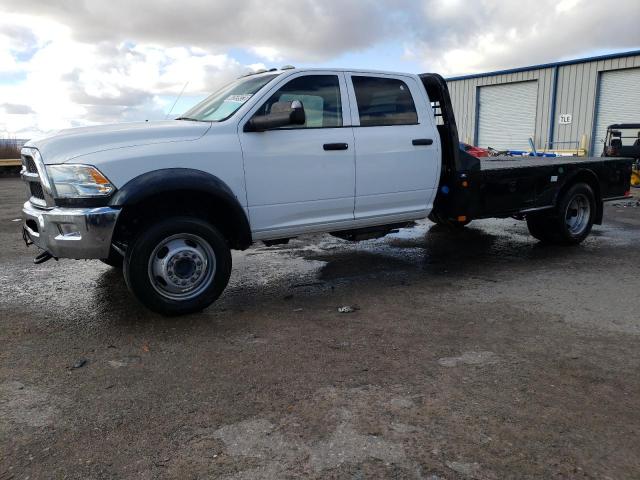 3C7WRNFL9JG371799 - 2018 RAM 5500 WHITE photo 1