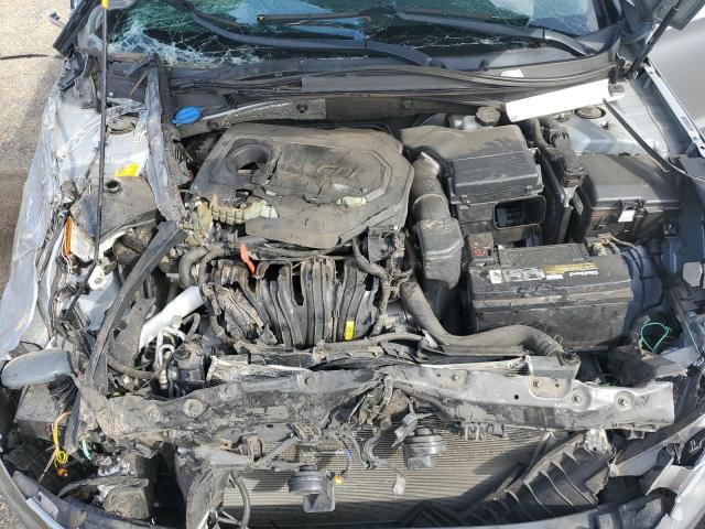 5NPE34AF7GH304995 - 2016 HYUNDAI SONATA SPORT SILVER photo 11