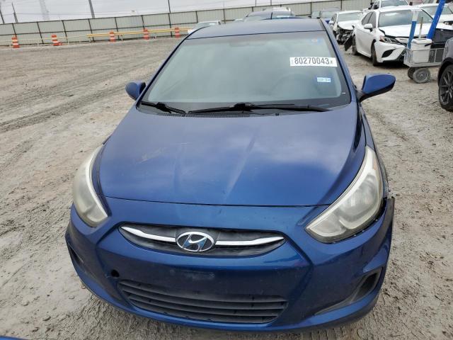 KMHCT4AE7GU076335 - 2016 HYUNDAI ACCENT SE BLUE photo 5