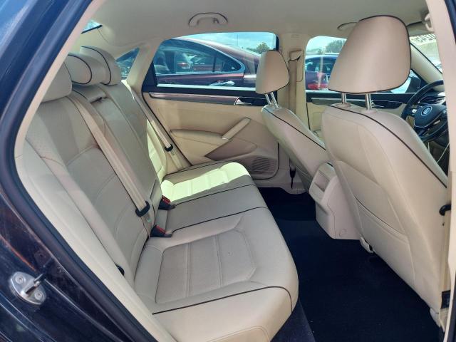 1VWAA7A38JC008296 - 2018 VOLKSWAGEN PASSAT S BLACK photo 10