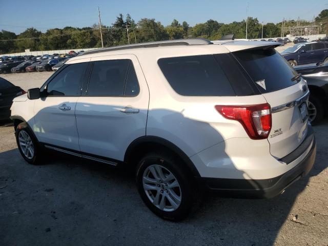 1FM5K8D81JGC83530 - 2018 FORD EXPLORER XLT Blanc photo 2