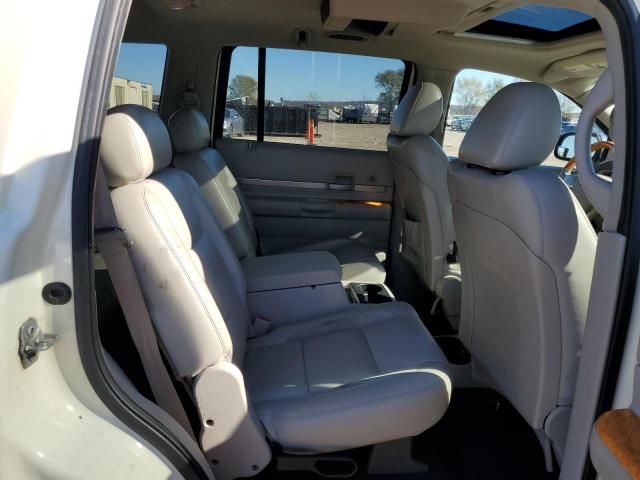 1A8HW58227F582963 - 2007 CHRYSLER ASPEN LIMITED 白色 照片 11