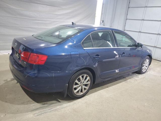 3VWD17AJ8EM428575 - 2014 VOLKSWAGEN JETTA SE Bleu photo 3