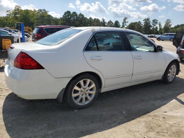 1HGCM66537A024631 - 2007 HONDA ACCORD EX Beyaz fotoğraf 3