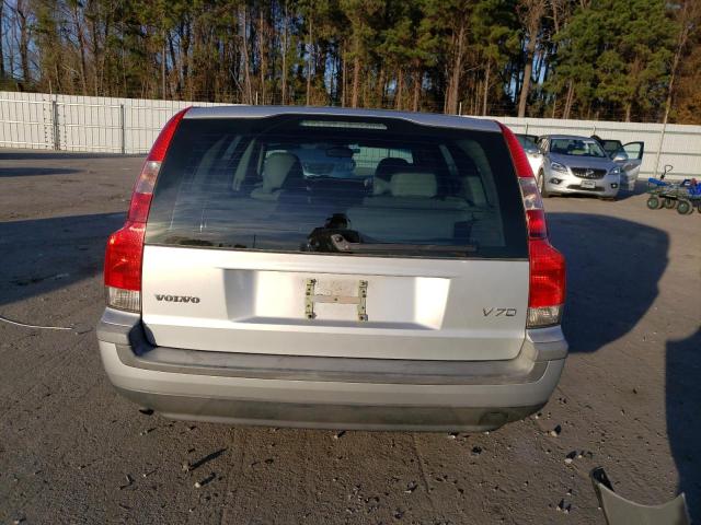 YV1SW61TX42376499 - 2004 VOLVO V70 SILVER photo 6