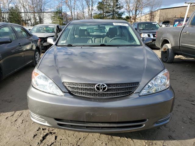 4T1BF32K24U582233 - 2004 TOYOTA CAMRY LE GRAY photo 5