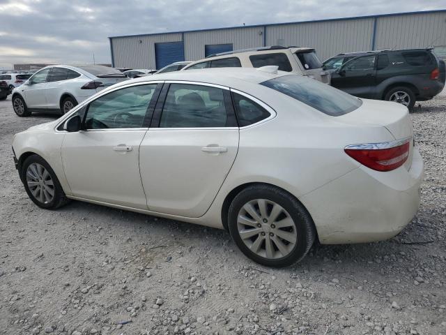 1G4PP5SK0F4218250 - 2015 BUICK VERANO WHITE photo 2