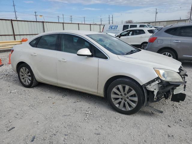 1G4PP5SK0F4218250 - 2015 BUICK VERANO WHITE photo 4