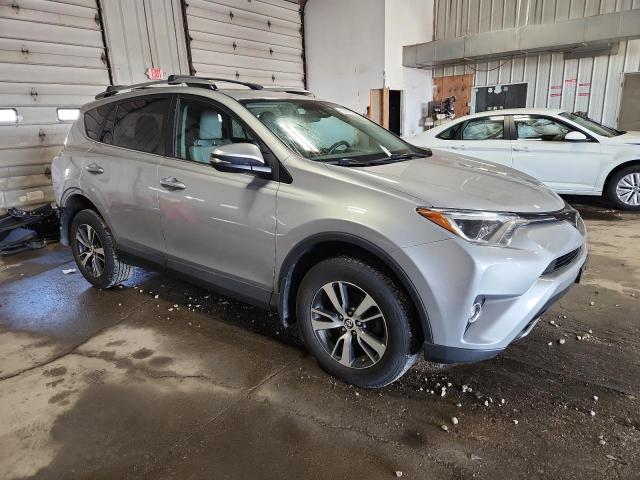 2T3RFREV6HW688852 - 2017 TOYOTA RAV4 XLE SILVER photo 4