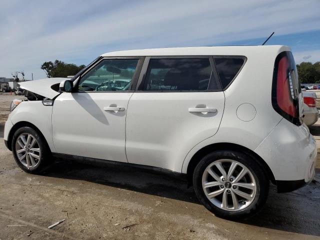 KNDJP3A59K7014632 - 2019 KIA SOUL + WHITE photo 2