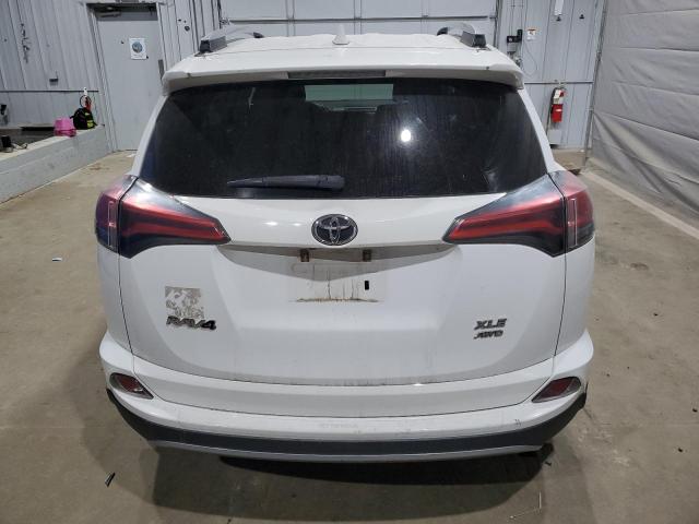2T3RFREV0HW550966 - 2017 TOYOTA RAV4 XLE 白色 照片 6