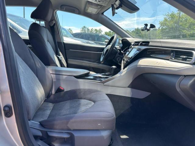 4T1B11HK5KU824908 - 2019 TOYOTA CAMRY L ვერცხლისფერი ფოტო 5
