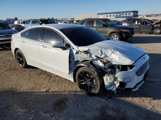 3FA6P0HD1LR221274 - 2020 FORD FUSION SE WHITE photo 4