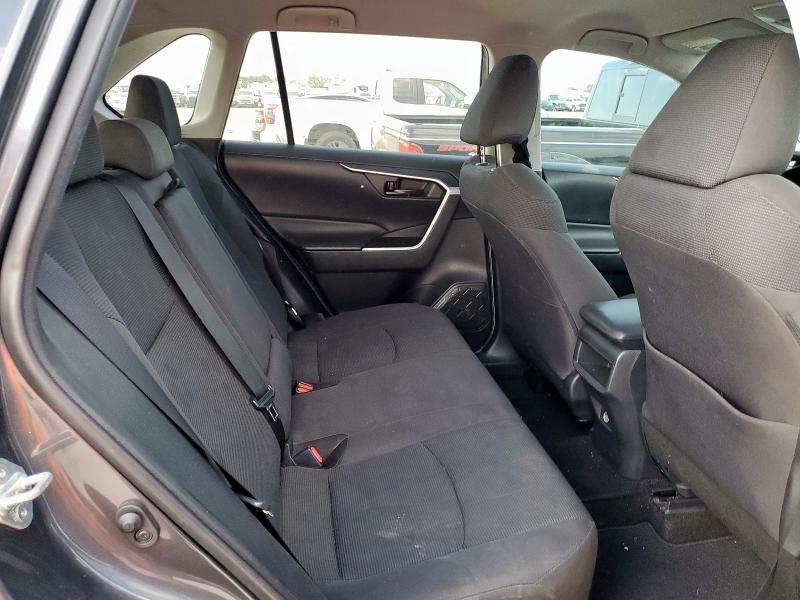 2T3H1RFV2KW042823 - 2019 TOYOTA RAV4 LE Gri fotoğraf 10