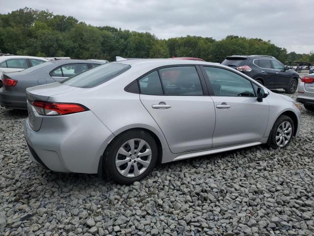 5YFEPRAE2LP034550 - 2020 TOYOTA COROLLA LE SILVER photo 3