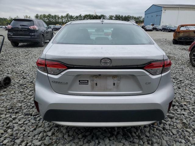 5YFEPRAE2LP034550 - 2020 TOYOTA COROLLA LE SILVER photo 6