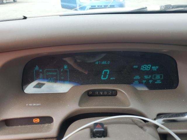 1LNLM82WXVY734571 - 1997 LINCOLN TOWN CAR SIGNATURE GOLD photo 9