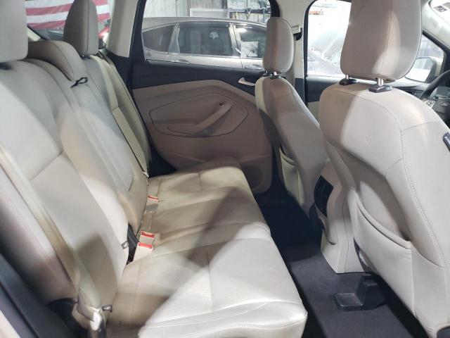 1FMCU9GDXJUA75065 - 2018 FORD ESCAPE SE GOLD photo 11