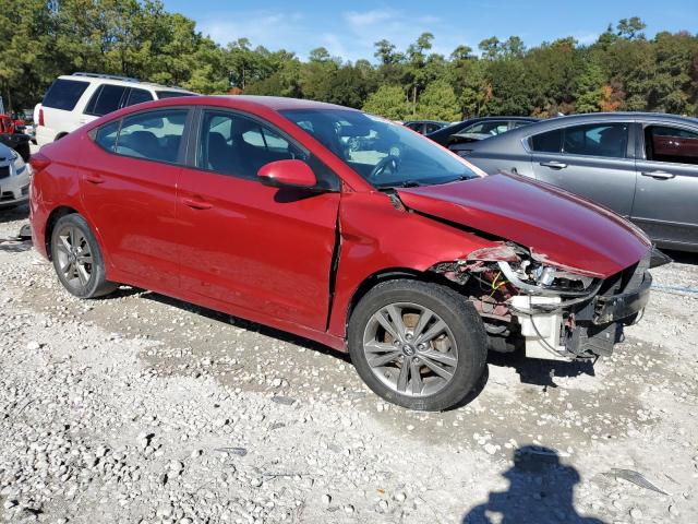 KMHD84LF2HU060928 - 2017 HYUNDAI ELANTRA SE RED photo 4