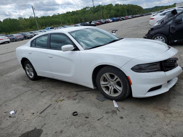 2C3CDXBG5JH196622 - 2018 DODGE CHARGER SXT WHITE photo 4