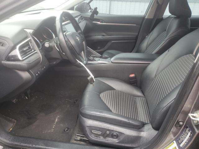 4T1B11HK7JU590981 - 2018 TOYOTA CAMRY L SILVER photo 7