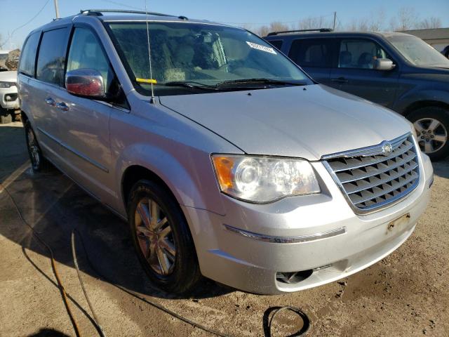 2A4RR6DX9AR123742 - 2010 CHRYSLER TOWN & COU LIMITED SILVER photo 4