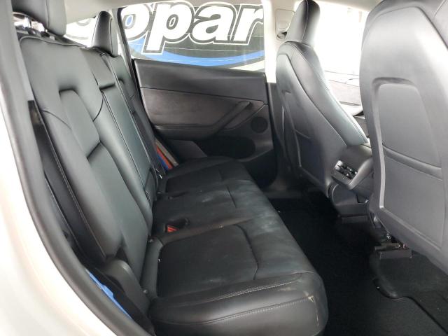7SAYGDEE6PF751368 - 2023 TESLA MODEL Y Weiß Foto 10