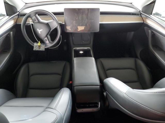 7SAYGDEE6PF751368 - 2023 TESLA MODEL Y Weiß Foto 8