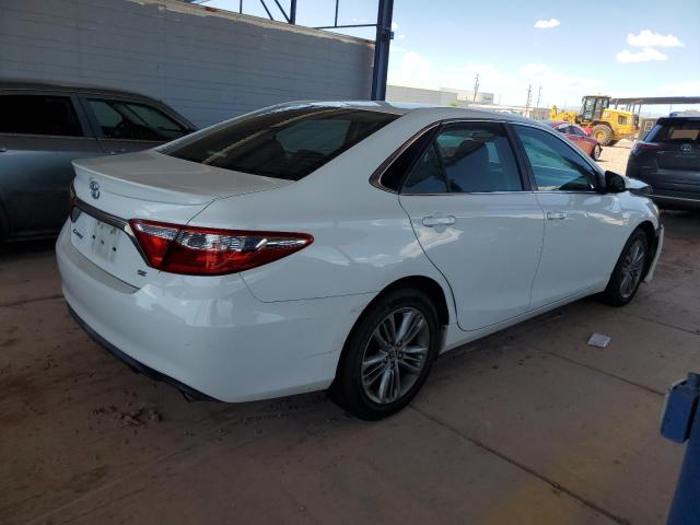 4T1BF1FK1GU179962 - 2016 TOYOTA CAMRY LE WHITE photo 3