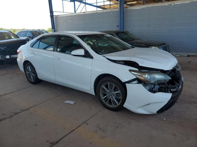 4T1BF1FK1GU179962 - 2016 TOYOTA CAMRY LE WHITE photo 4