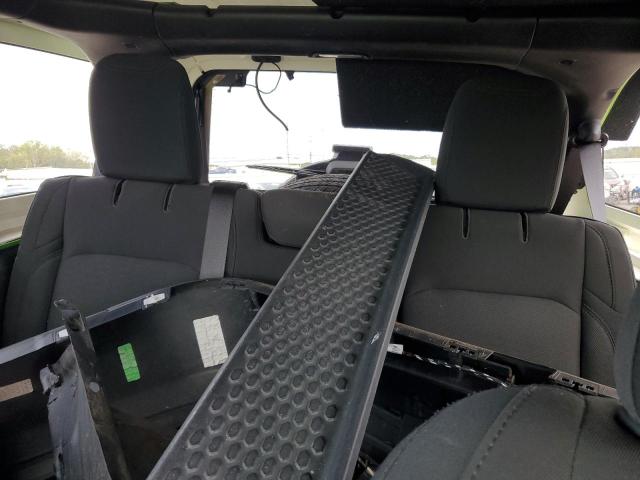 1C4HJXDG7JW240614 - 2018 JEEP WRANGLER U SPORT Yeşil fotoğraf 10