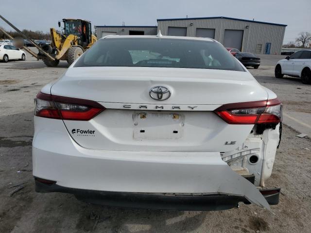 4T1C11AK8MU436363 - 2021 TOYOTA CAMRY LE WHITE photo 6