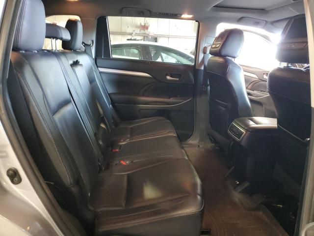 5TDJKRFH0FS115588 - 2015 TOYOTA HIGHLANDER XLE SILVER photo 11