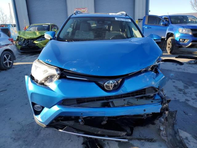 JTMRFREV8JJ255764 - 2018 TOYOTA RAV4 ADVENTURE BLUE photo 5