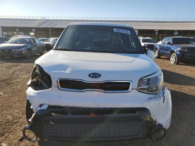 KNDJP3A5XG7355593 - 2016 KIA SOUL + WHITE photo 5