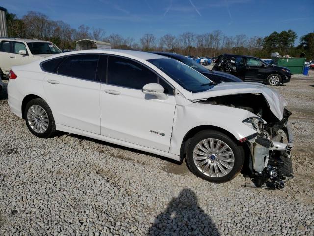 3FA6P0LU7DR220297 - 2013 FORD FUSION SE HYBRID WHITE photo 4