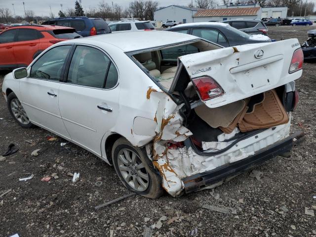 JTHBF30G820082504 - 2002 LEXUS ES 300 WHITE photo 2