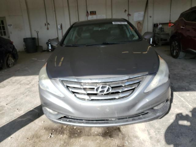 5NPEC4AC7DH739601 - 2013 HYUNDAI SONATA SE GRAY photo 5