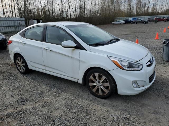 KMHCU4AEXEU766641 - 2014 HYUNDAI ACCENT GLS WHITE photo 4