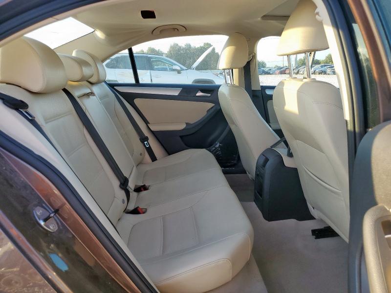 3VWD17AJ6EM355786 - 2014 VOLKSWAGEN JETTA SE BROWN photo 10