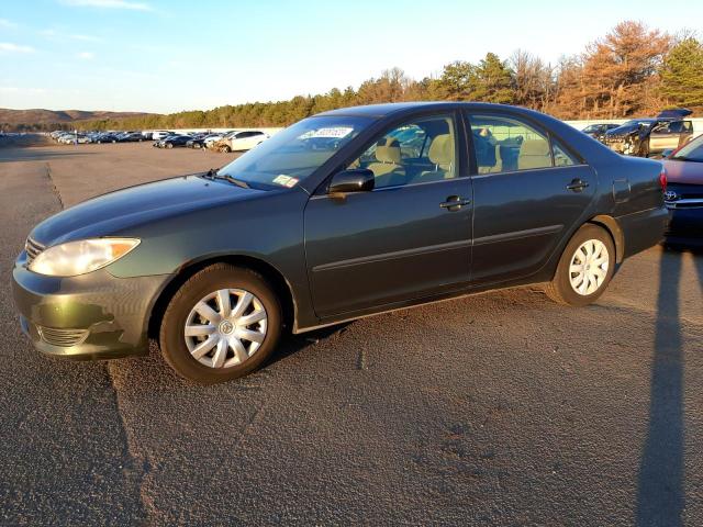 4T1BE32K05U100346 - 2005 TOYOTA CAMRY LE GREEN photo 1