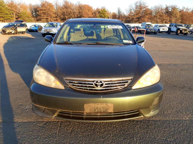 4T1BE32K05U100346 - 2005 TOYOTA CAMRY LE GREEN photo 5