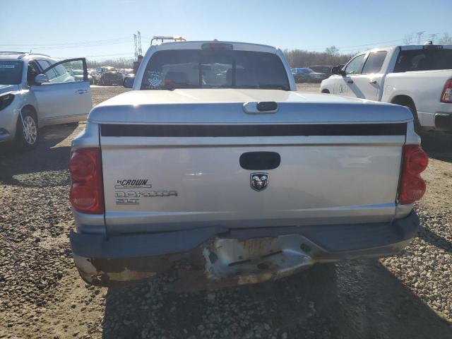 1D7HE48K48S612886 - 2008 DODGE DAKOTA QUAD SLT SILVER photo 6