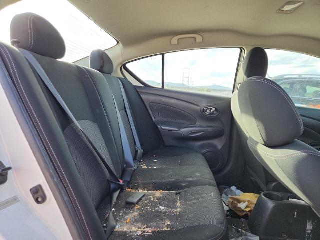 3N1CN7AP2KL831334 - 2019 NISSAN VERSA S თეთრი ფოტო 10