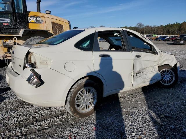 1FAHP35N79W168111 - 2009 FORD FOCUS SE WHITE photo 3