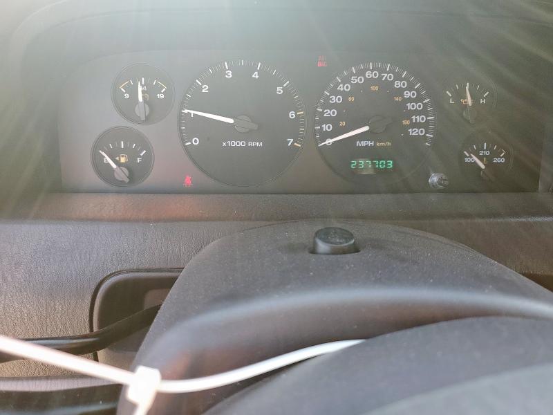 1J4GX48SX1C574879 - 2001 JEEP GRAND CHER LAREDO 棕色 照片 9