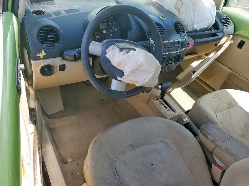 3VWCK21C62M461227 - 2002 VOLKSWAGEN NEW BEETLE GLS 绿色 照片 8