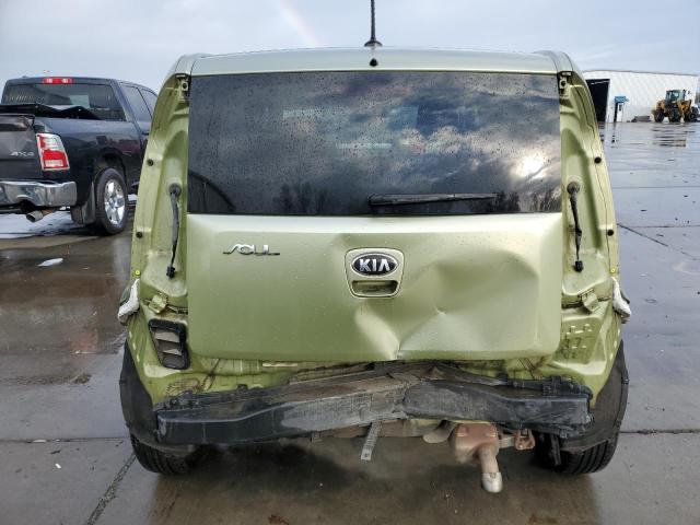 KNDJT2A59D7580380 - 2013 KIA SOUL GREEN photo 6