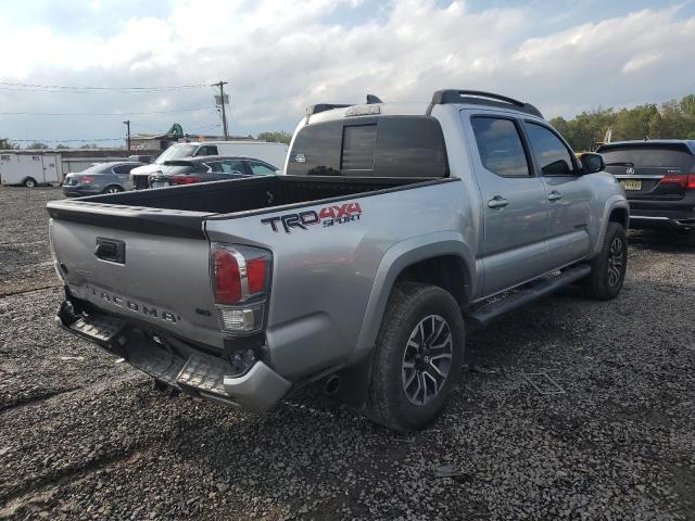 3TYCZ5AN2NT071364 - 2022 TOYOTA TACOMA DOUBLE CAB 银色 照片 3