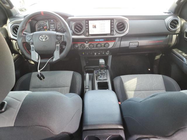 3TYCZ5AN2NT071364 - 2022 TOYOTA TACOMA DOUBLE CAB 银色 照片 8